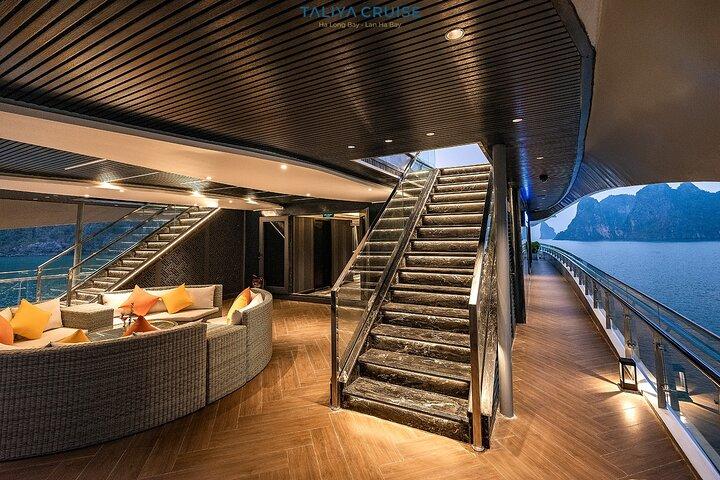 Luxury Cruise Ha Long Bay & Lan Ha Bay – Jacuzzi & Local Cuisine