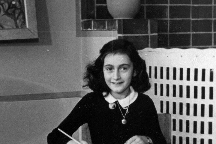 In the Footsteps of Anne Frank: Amsterdam during WWII