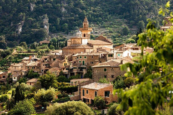 Mallorca Grand Tour by land & sea: Valldemossa, Soller & Calobra