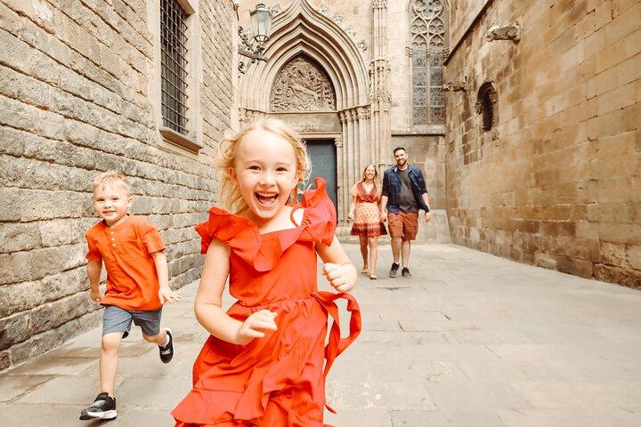 Professional Photoshoot Tour - Barcelona's iconic locations
