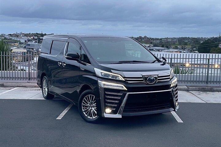 Auckland Airport/CBD Transfer 1-7 traveler (VIP/Luxury Vehicles)