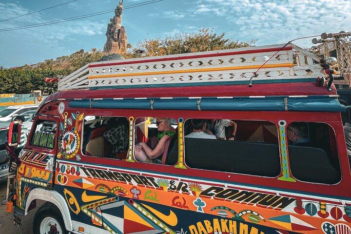 Dakar in 3h: Full tour by traditional fast coach