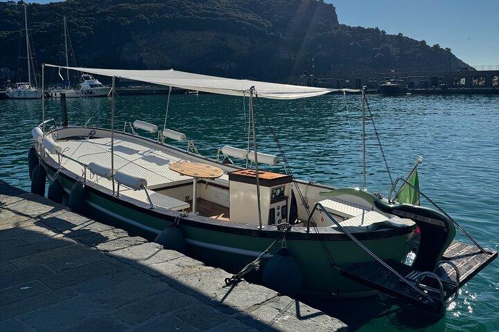 Shared boat tour of the Cinque Terre