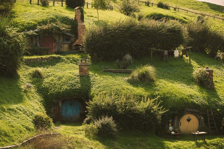 Hobbiton Movie Set Tour from Auckland – Private Ultra-Luxury