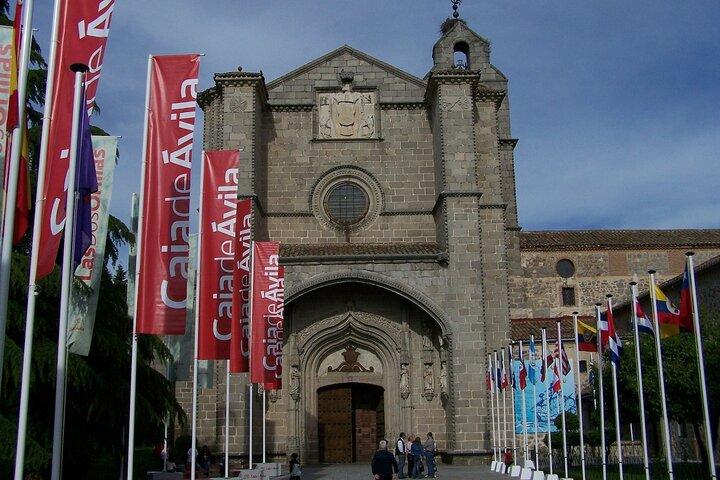 Private Day Trip to Ávila and Segovia