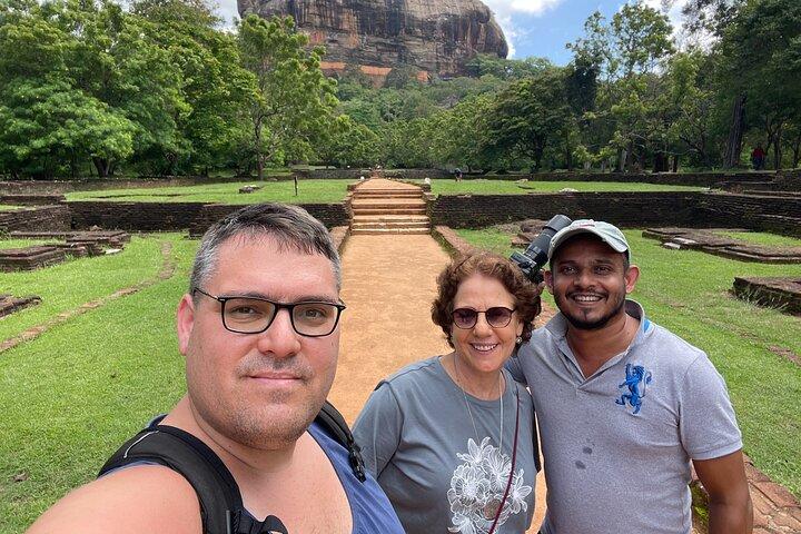 Private Car & English Speaking Driver – Sri Lanka Island wide