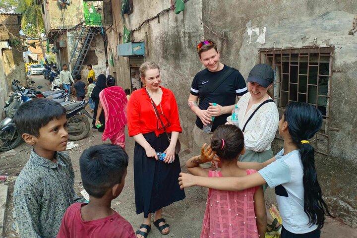 Best Mumbai Private Dhobi Ghat Laundry & Slum Tour with Pickup
