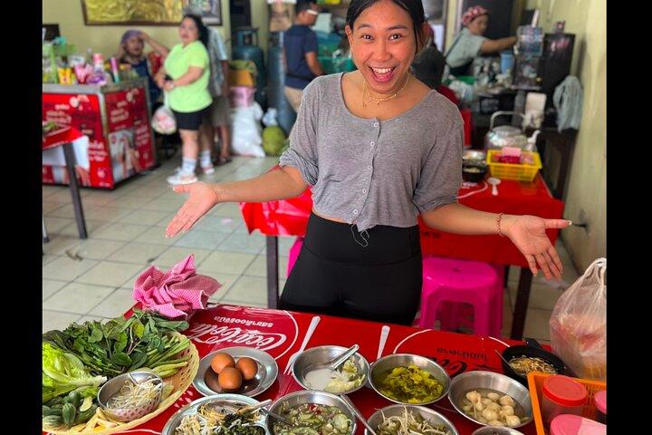 Phuket Old Town Food Tour with Michelin Tastings & 10 Dishes