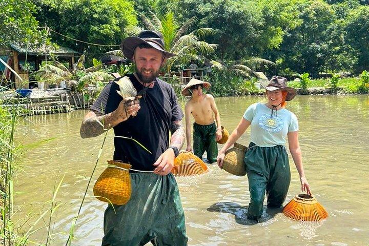 From Hanoi: 1 Day Motorbike Trip Discover the beauty of Ninh Binh