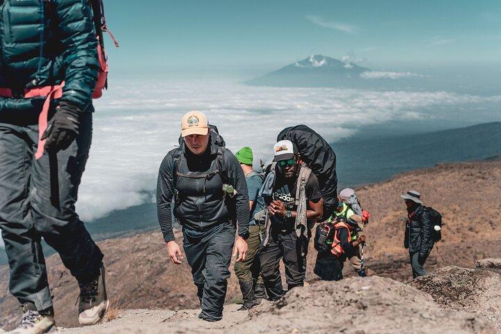 6 Days MT Kilimanjaro Private Hiking VIA Lemosho Route