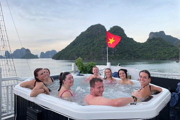 Oasis Bay Party Cruise Amazing Experience for Young Travellers