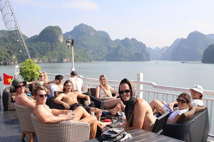 Oasis Bay Party Cruise Amazing Experience for Young Travellers