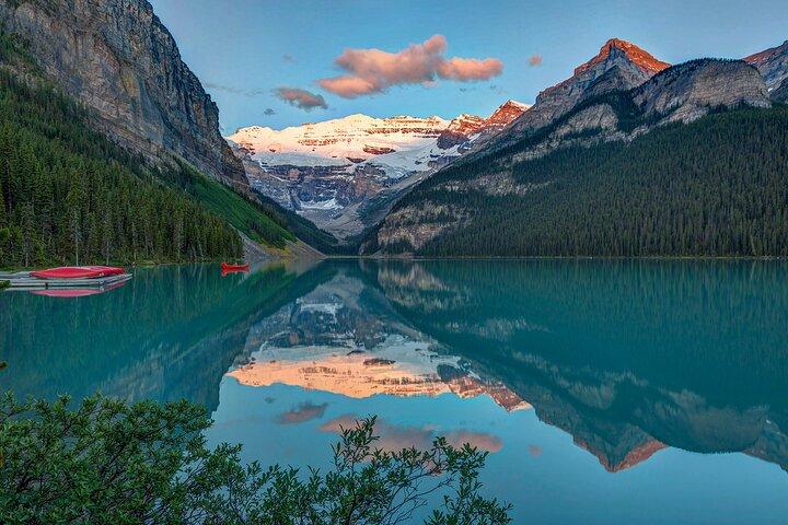 Banff Lake Louise Moraine & Emerald Lake Tour