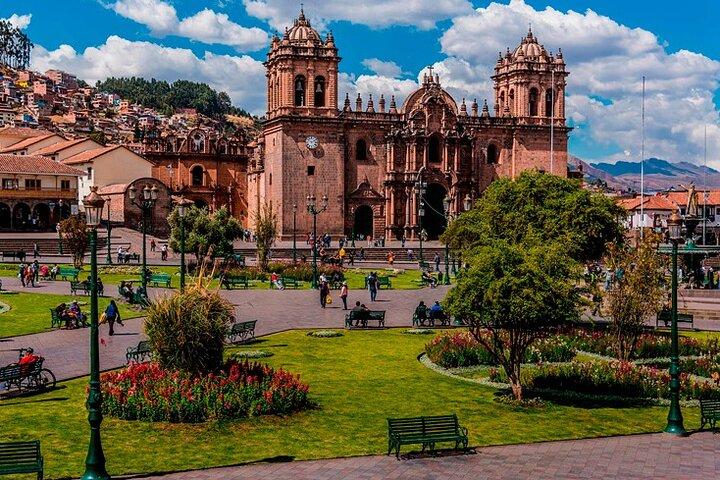6 Days|| Sacred Valley-Machupicchu-Raimbow mountain-Humantay Lake