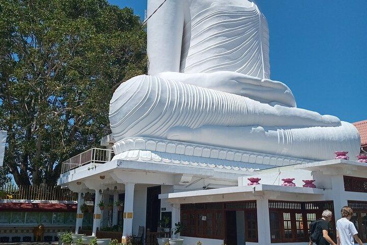 Kandy City Tour with Tuk-Tuk Private Experience
