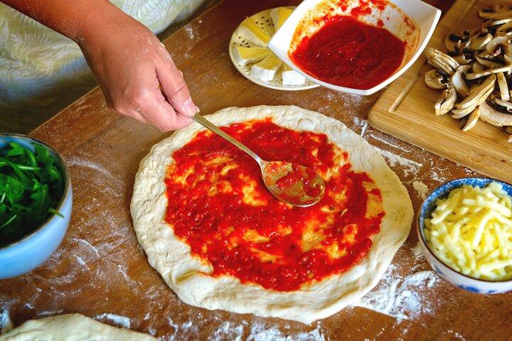 Hands-On Pizza Making Class & Farmhouse Tour with Sea Views