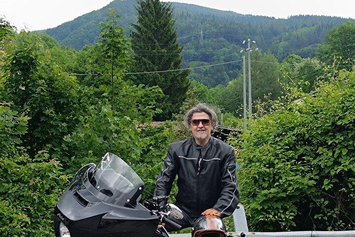 Motorcycle tour through the secret emotions of Tuscany