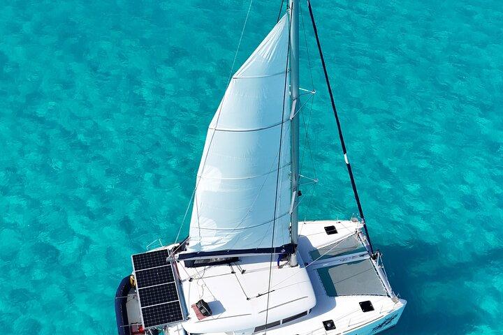 Private Catamaran Tour Super to Isla Mujeres