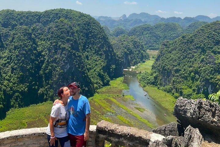 Hanoi: Private Tour to Mua Caves, Local Family, Tam Coc, Hoa Lu