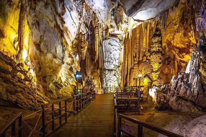 Phong Nha Cave tour From Hanoi 1 Day