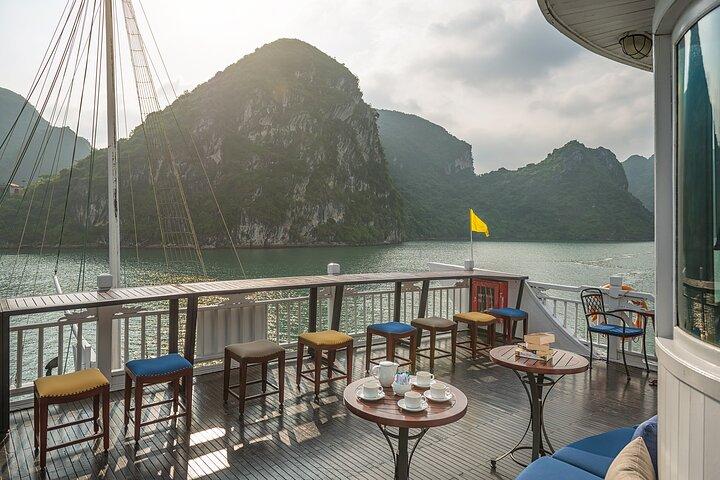 Halong Bay Tung Sau & Trinh Nu 3D2N Private Cruise