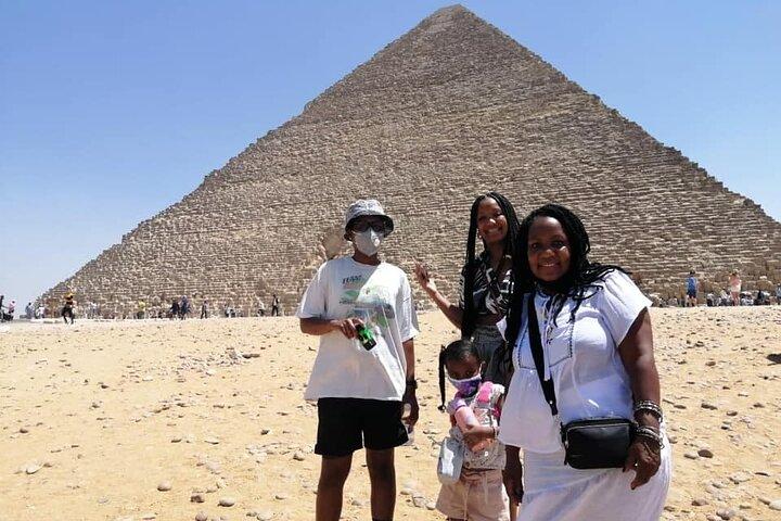 Half Day Tour Giza Pyramids& Great Sphinx with Private Tour Guide