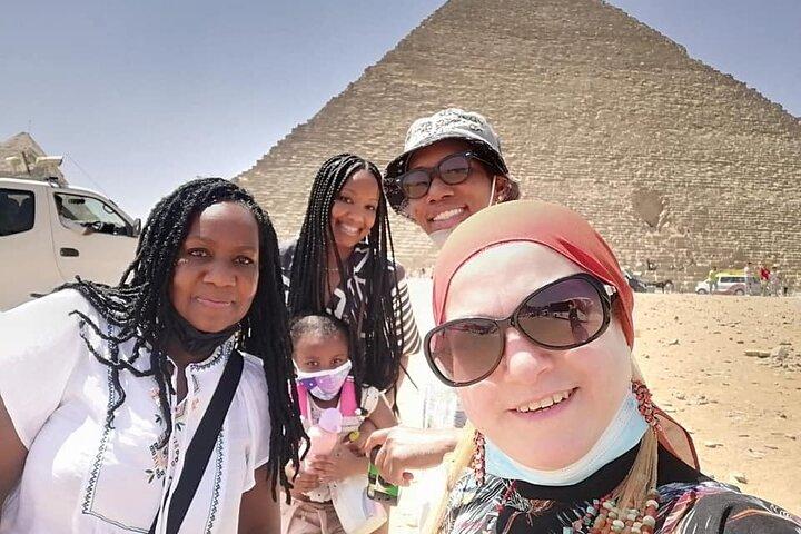 Half Day Tour Giza Pyramids& Great Sphinx with Private Tour Guide