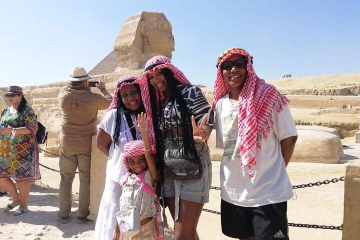 Half Day Tour Giza Pyramids& Great Sphinx with Private Tour Guide