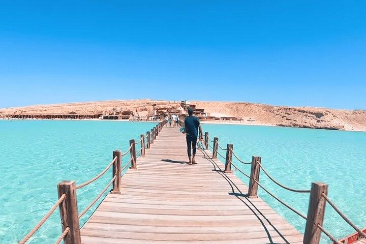 Hurghada Overnight from Luxor with private transfers