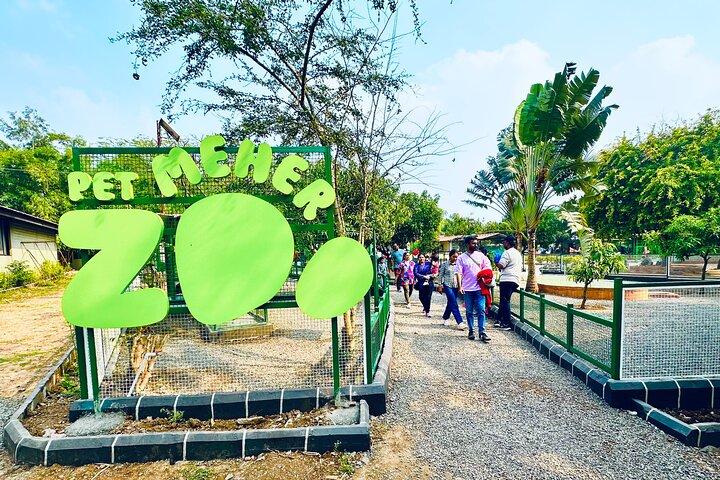 Skip the Line: Meher Retreat Day Picnic Ticket, Near Pune