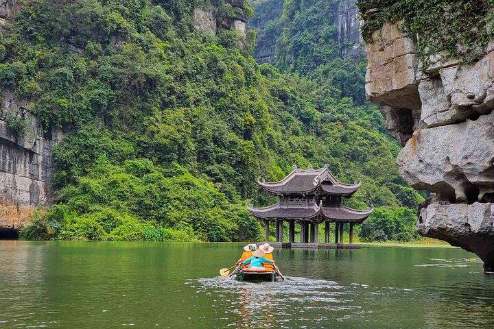 Hanoi: Deluxe Tour Discover Bai Dinh Pagoda, Trang An, Mua Caves