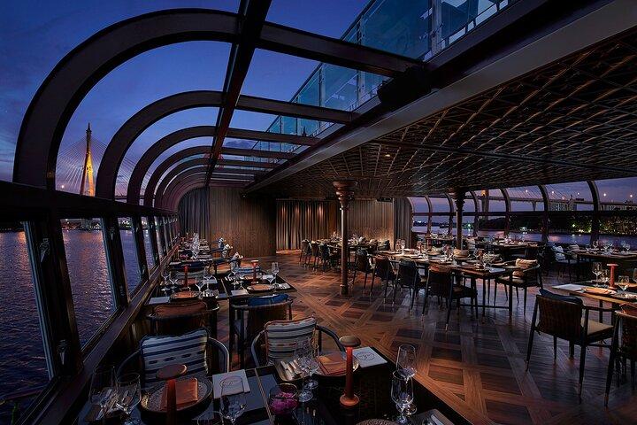 Saffron Luxury Dinner Cruise in Bangkok Finest River Experience