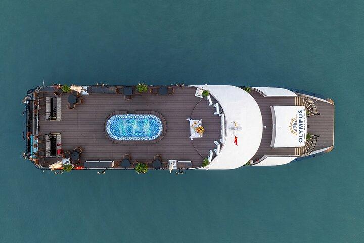 Hanoi to Halong Bay: Best Seller 5-Star Cruise with Lunch