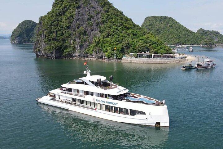 Hanoi : Halong Bay Symphony Cruise with Jacuzzi and Local Lunch