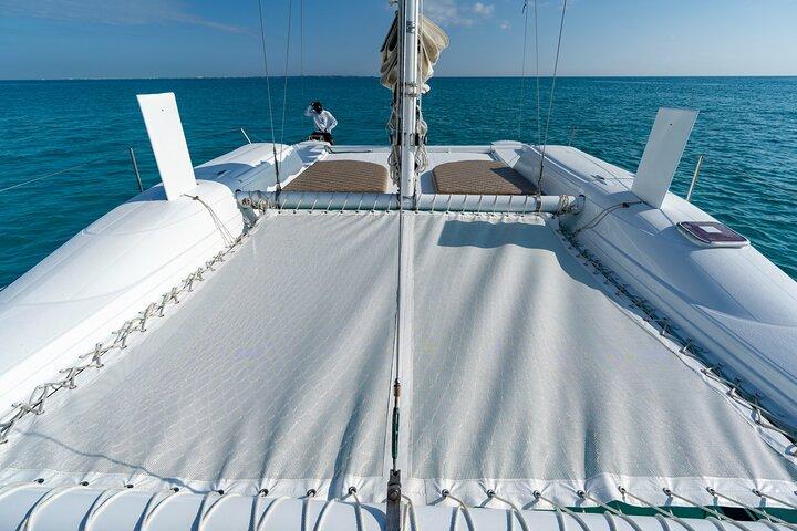 2 in 1 Catamaran to Isla Mujeres Tour from Cancun with Open Bar
