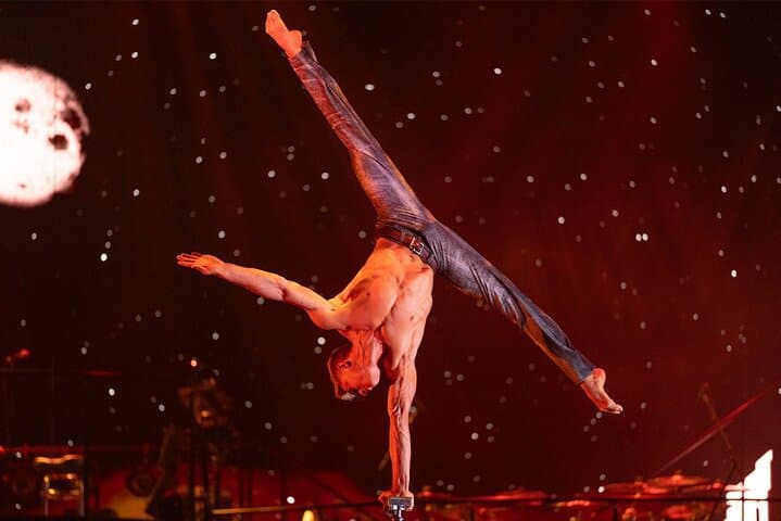Mad Apple by Cirque du Soleil at New York New York Hotel and Casino