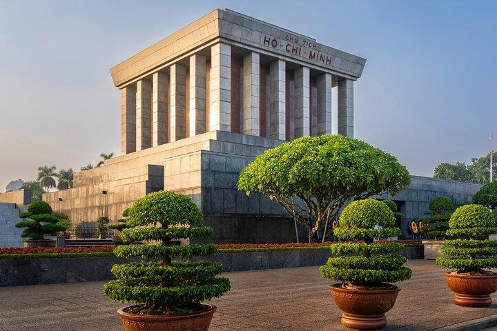 Hanoi Highlights, Temples and City Half Day Guided Tour