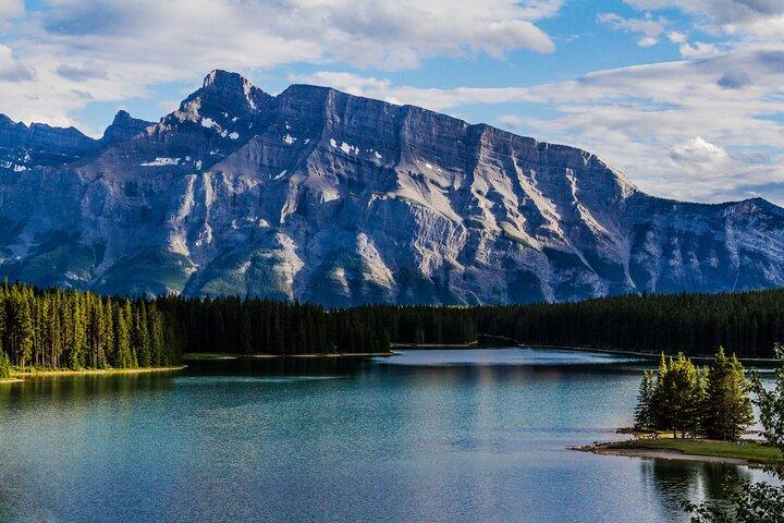 4 Hour Banff Safari Drive Evening Wildlife Viewing and Photo Tour