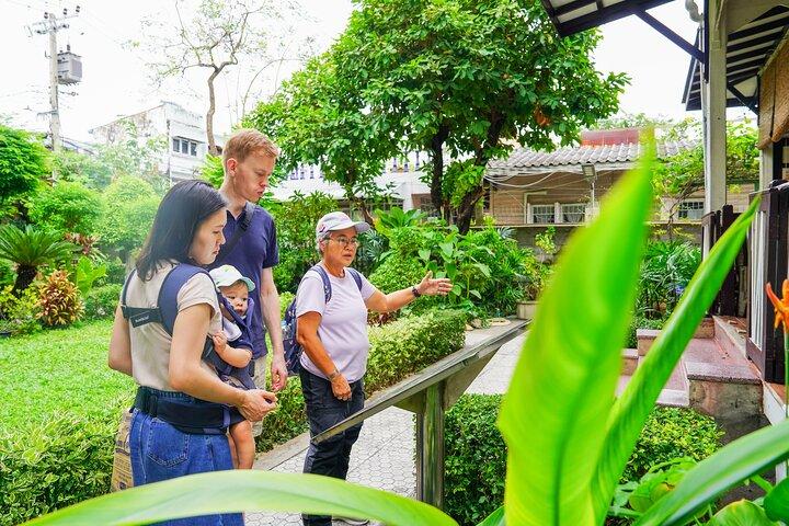 Bangkok Local Food & Culture Walk with Bites and Backstreets