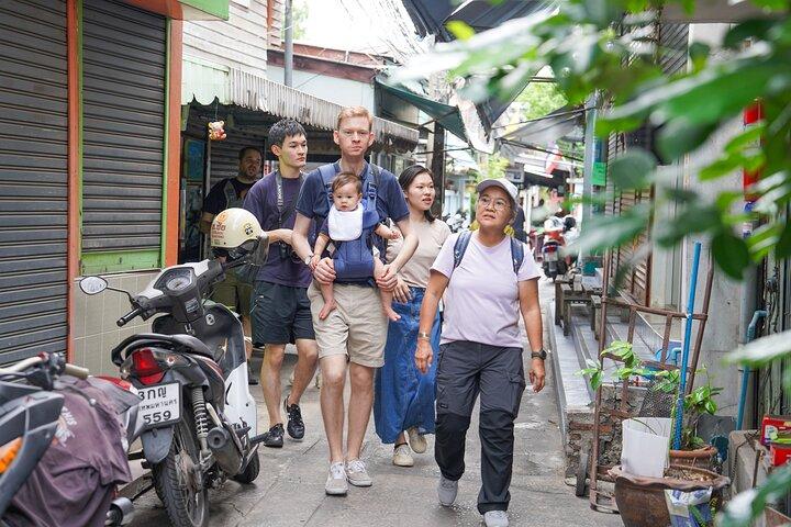 Bangkok Local Food & Culture Walk with Bites and Backstreets
