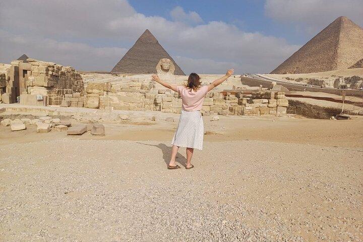 All-in-One Giza Tour, inside Pyramid, sphinx, Camel ride & lunch