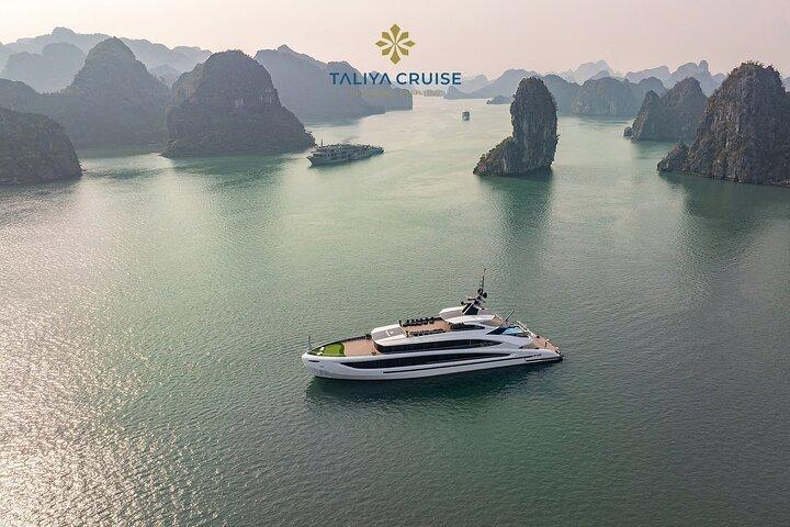 Top 5 Star Taliya Cruise: Hanoi to Ha Long and Lan Ha Bay Tour