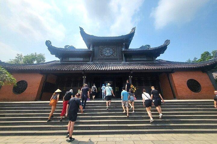 Hanoi: Deluxe Tour Discover Bai Dinh Pagoda, Trang An, Mua Caves