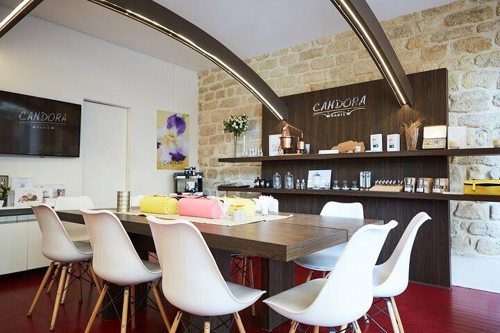 Fragrance creation workshop in Paris