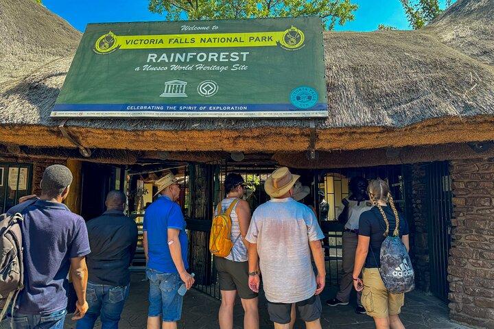 Victoria Falls Guided Twin-Side Tour with Optional Lunch