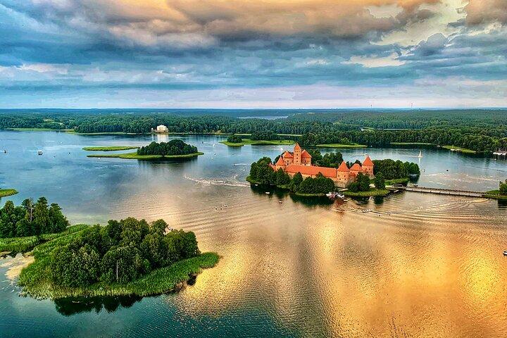 Premium Hot Air Balloon Flight Over Trakai (transfer included)