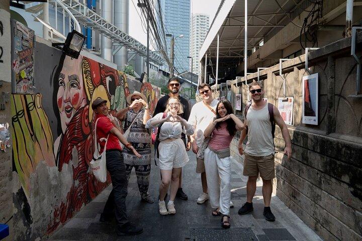 Bangkok Hidden Gems: Talad Noi, Chinatown & Street Food Tour