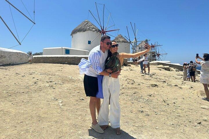 2 Hours walking tour in Mykonos town