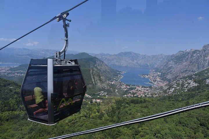 E Tuktuk Montenegrowaves Cable Car Transfer with Sightseeing