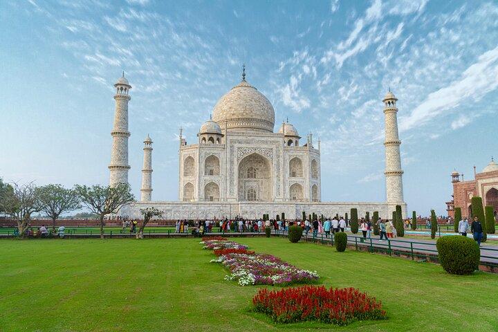 Private Taj Mahal at Sunrise and Agra Day Trip from Jaipur